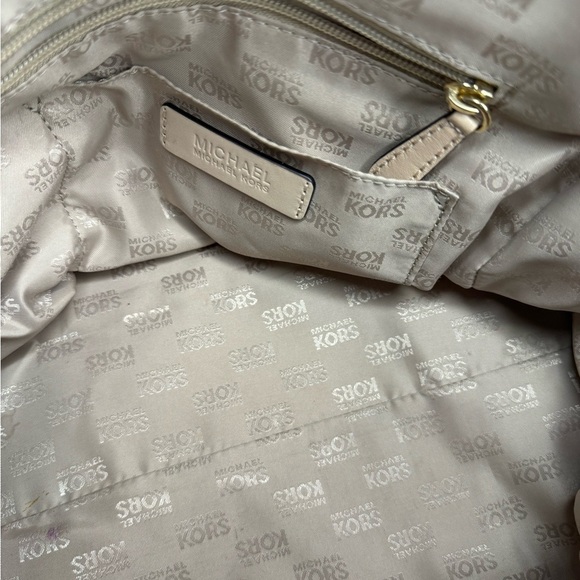 Michael Kors Speedy MK Signature Monogram Logo Satchel Bag with adjustable strap - Picture 8 of 16